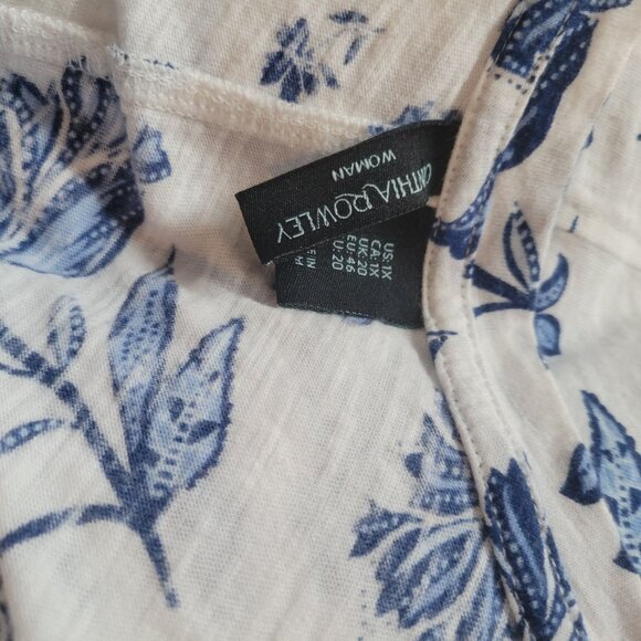 Cynthia Rowley White & Blue Floral V-Neck Short Sleeve Womens Top Size L - Picture 4 of 5